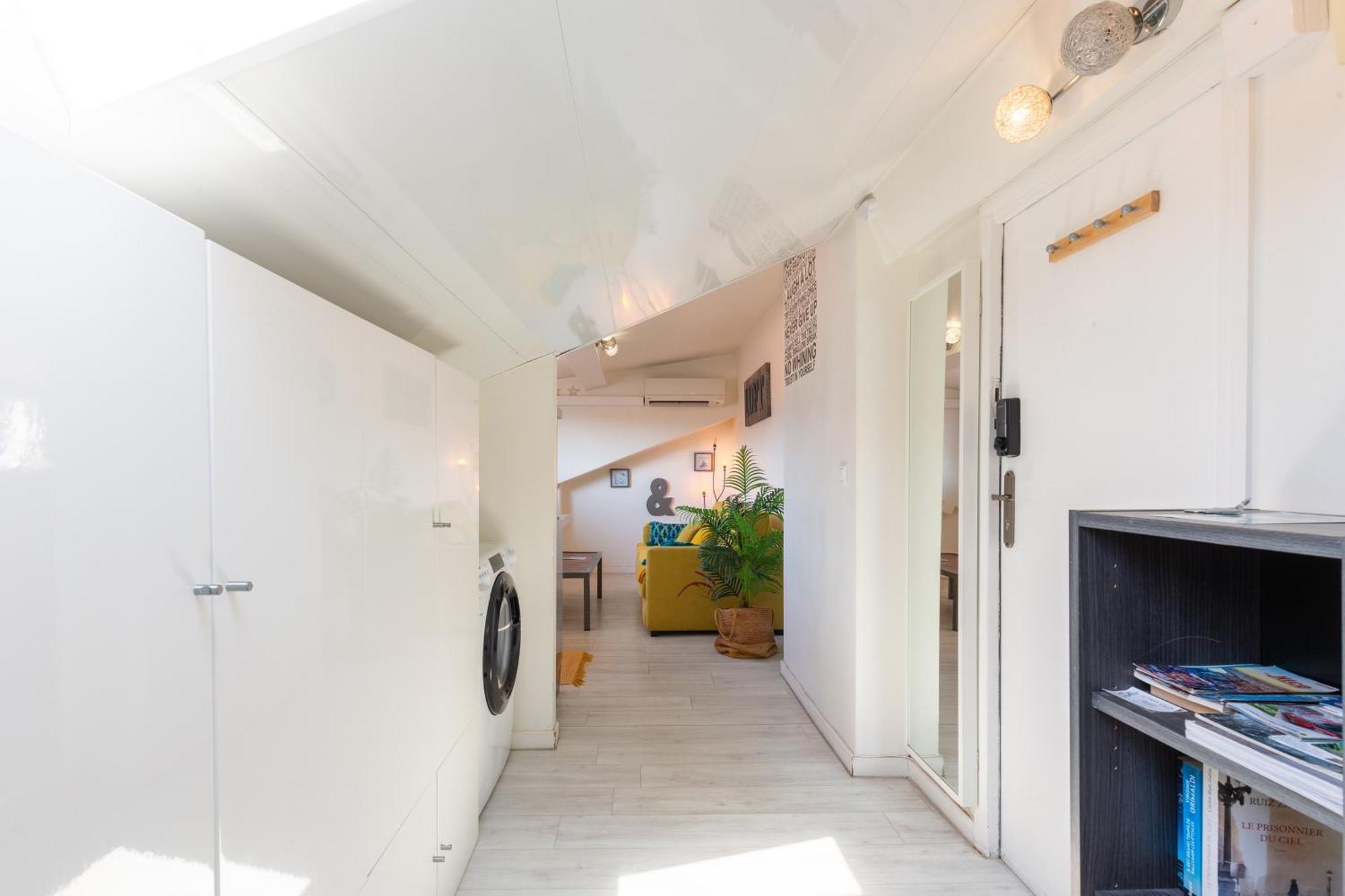 Homelivia, Attic Room -Mansarde Sous Les Toits De Nizza Kültér fotó